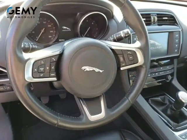Jaguar F-Pace 2.0 d - 163 2wd e-performance — photo 13