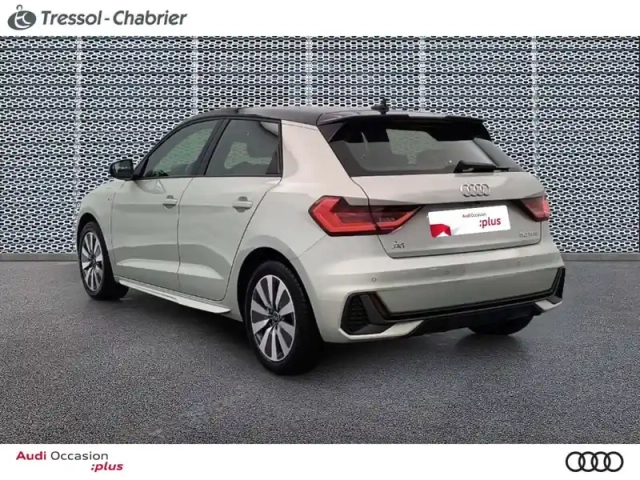 Audi A1 sportback 30 tfsi 110 ch s tronic 7 — photo 3