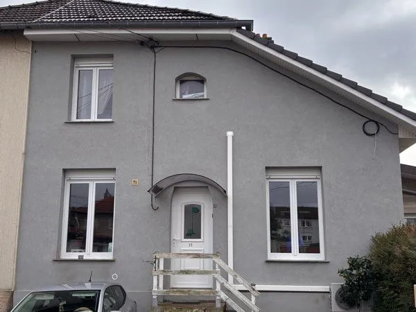 Maison avec jardin, quartier calme et familiale