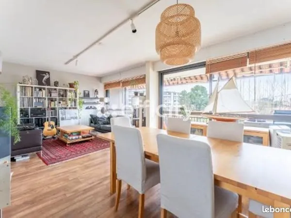 Appartement 5 pièces 100 m²