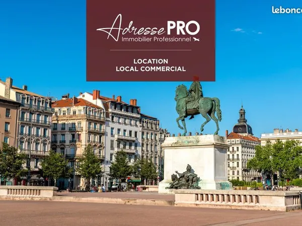 Local commercial 128 m²