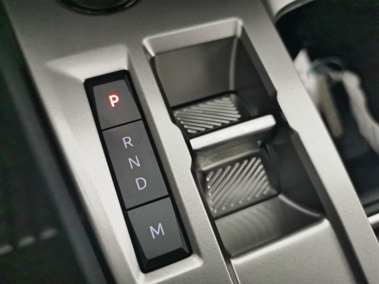 Peugeot 308 sw hybrid 145 e-dcs6 style — photo 31