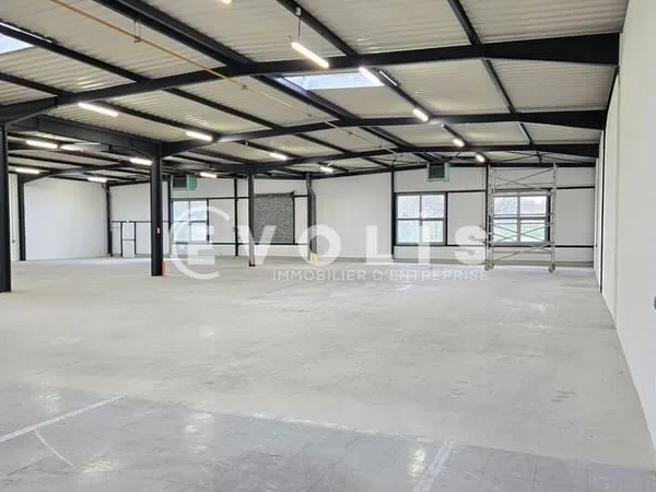 CARRE D'IVRY - 239 m² non divisibles