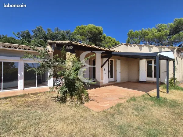 Villa 3 pièces 138 m²