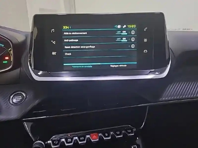 Peugeot 2008 electrique 136 ch — photo 42