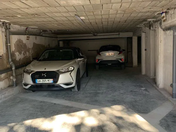 Stationnement Location Mèze 90€