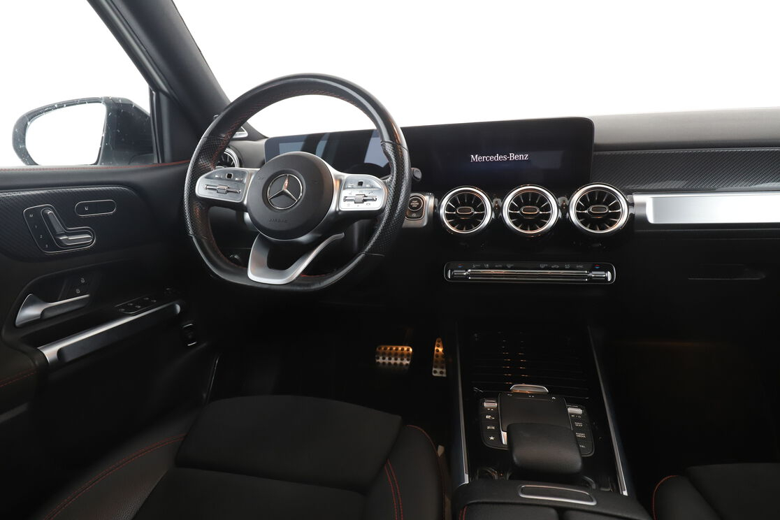 Mercedes-Benz Classe GLB 200 d AMG Line — photo 12