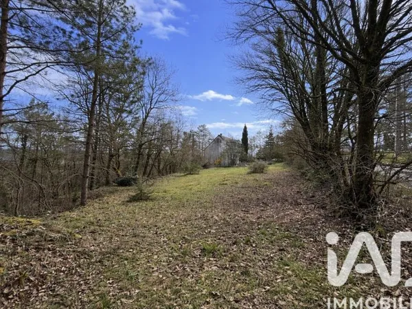 Terrain 1000 m²
