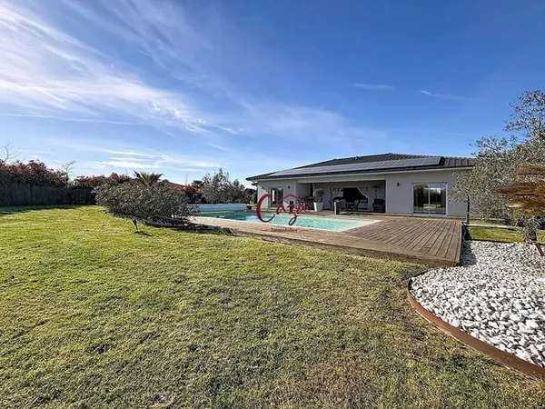 Villa récente avec beau terrain HAUT BOULIAC