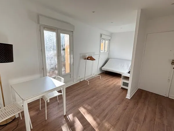 Studio 1 pièce 20 m²