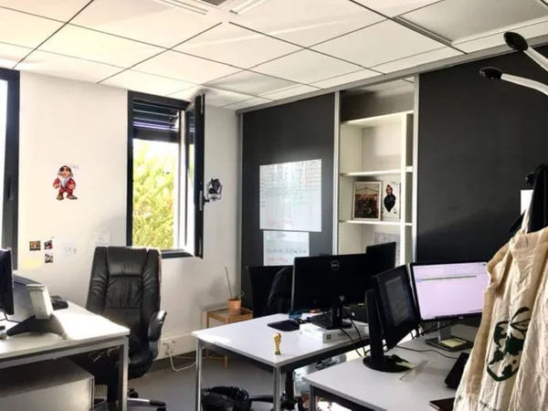 Bureaux 309 m²