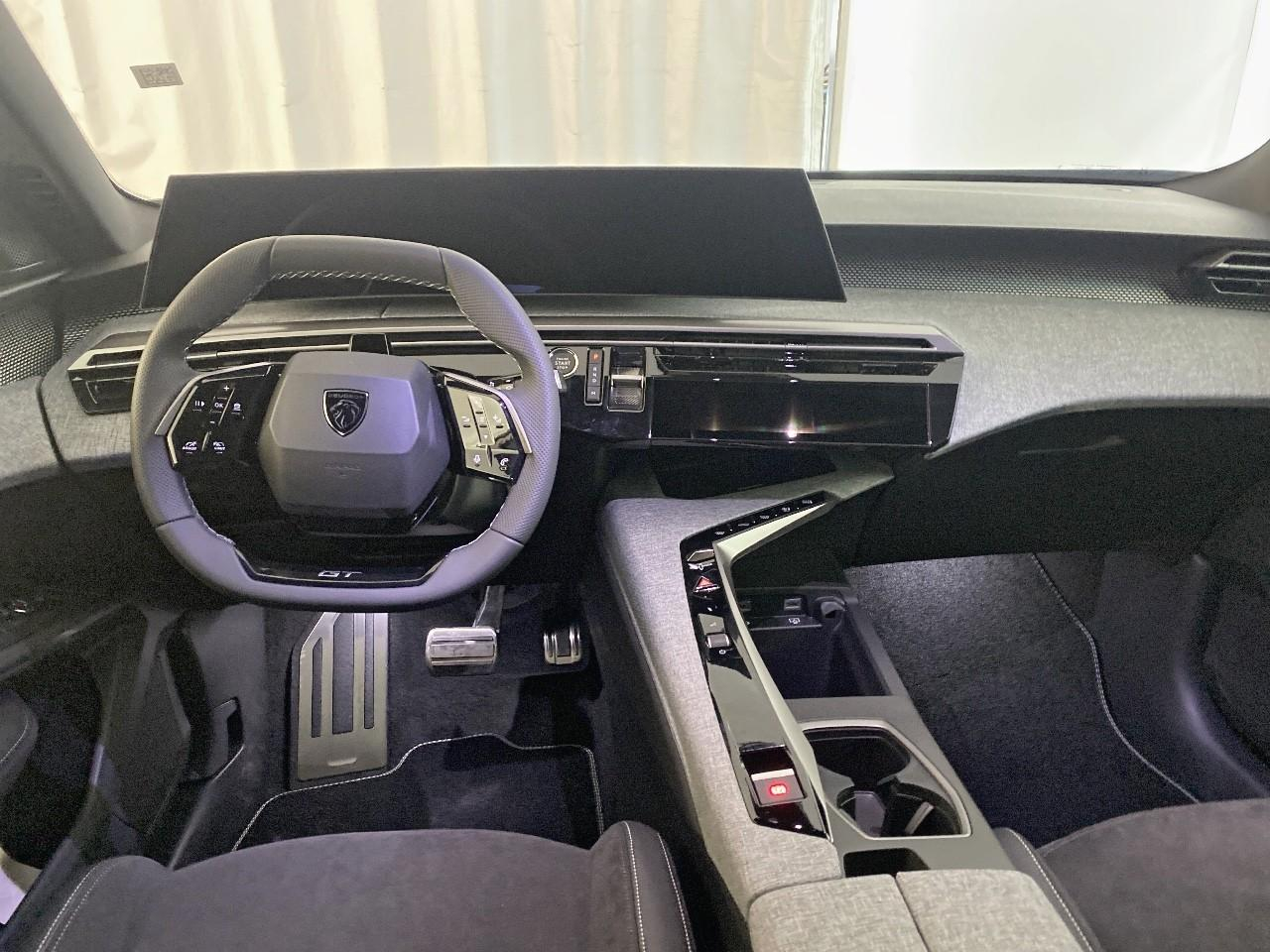Peugeot 3008 hybrid 145 e-dcs6 gt — photo 8