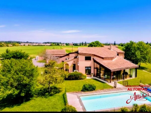 Maison 7 pièces 245 m²