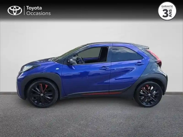 Toyota Aygo X 1.0 vvt-i 72ch design my24 — photo 3