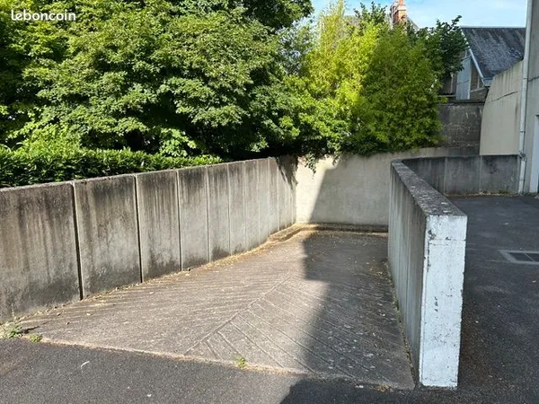 Garage souterrain TOURS Nord