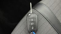 Peugeot 2008 1.5 BlueHDi 130ch S&S Allure EAT8 — photo 16