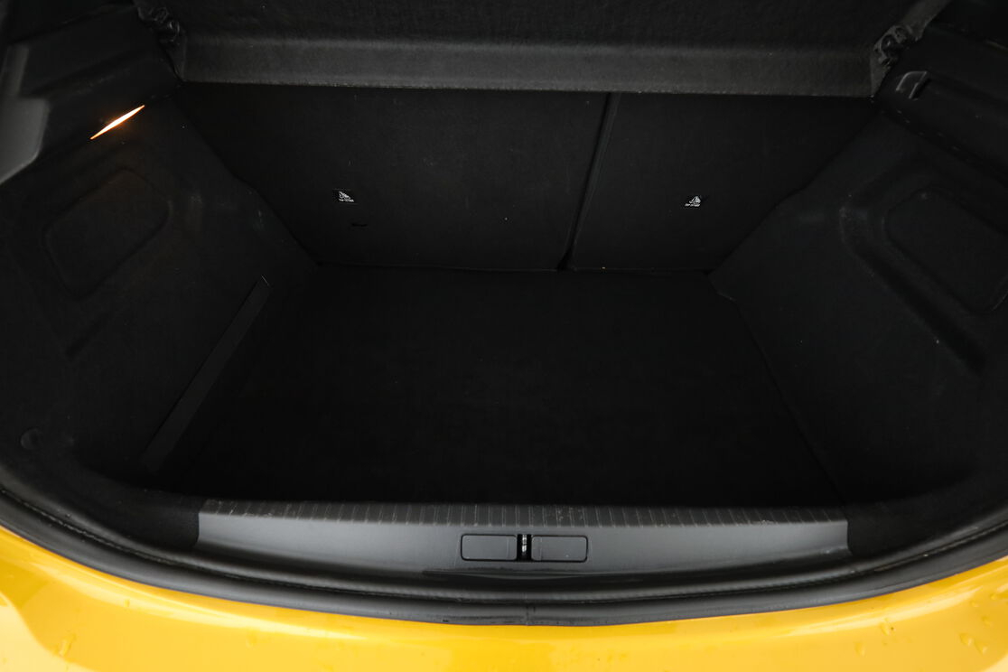 Peugeot 208 Electrique 50 kWh Allure — photo 16
