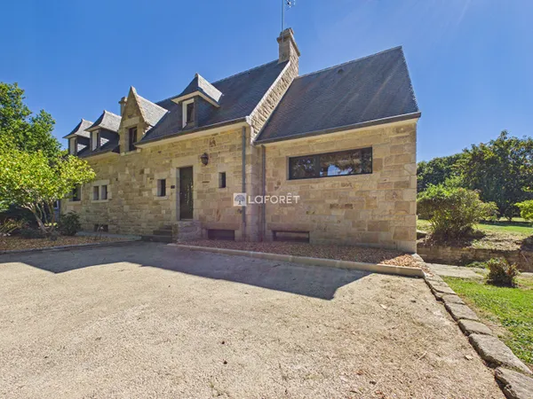 Maison 7 pièces 213 m²