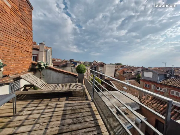 Appartement calme avec terrasse, au Carmes