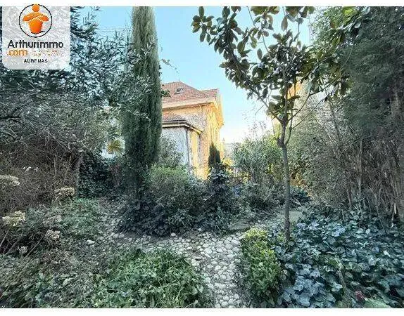 Villa 7 pièces 142 m²