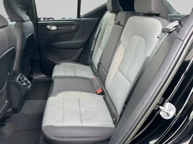 Volvo Xc40 b3 163 ch dct7 — photo 6