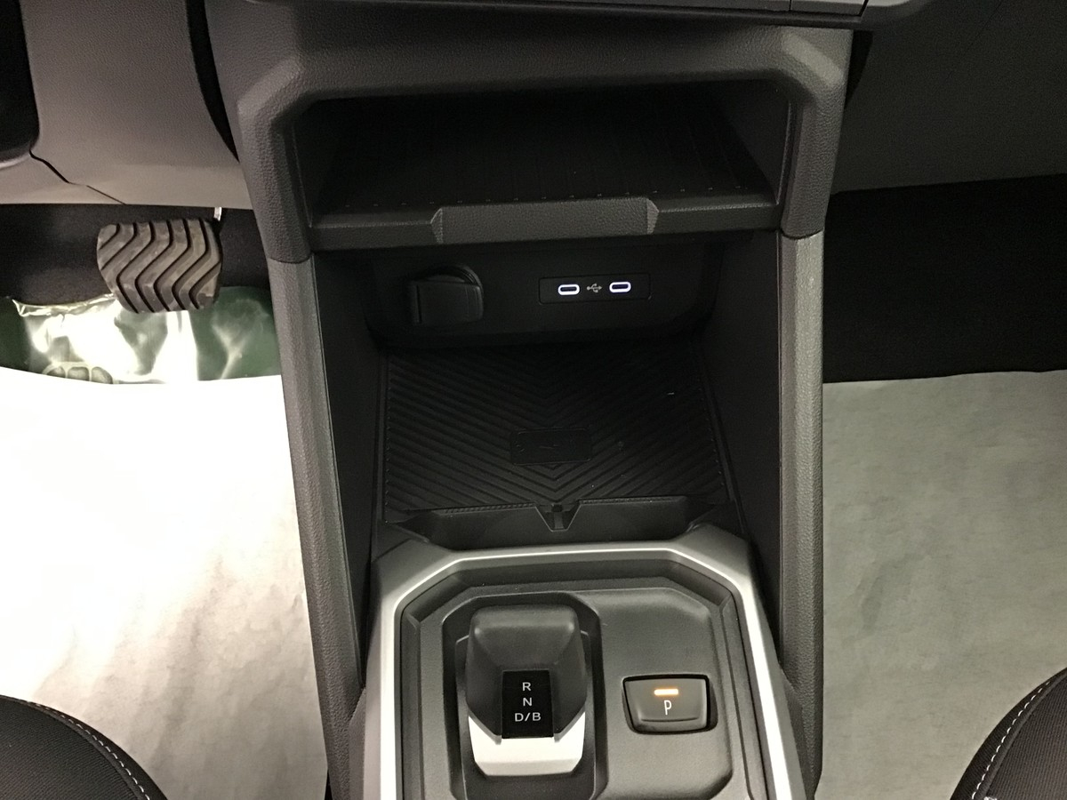 Dacia Duster — photo 24