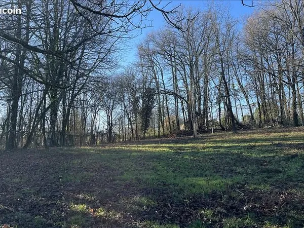 Terrain 2 528 m² Saint Front La Riviere