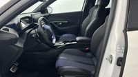 Peugeot 2008 1.2 PureTech 130ch S&S GT EAT8 — photo 12