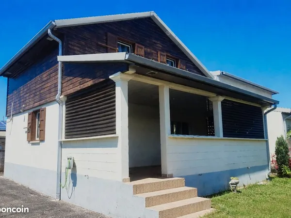 Maison de 106 m² - Quartier Français, Sainte-Suzanne