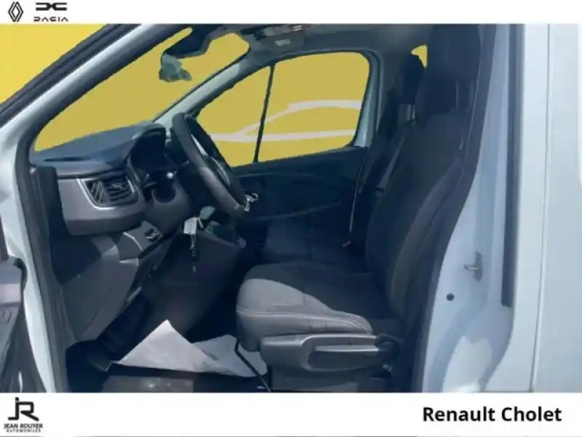 Renault Trafic fg l2h1 3t 2.0 blue dci 130ch grand confort (soit 18300? ht) — photo 3