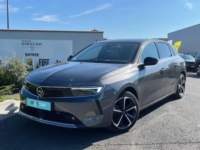 Opel Astra 1.2 turbo 130 ch bva8 — photo 1