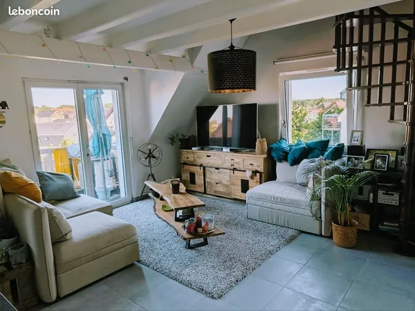 Appartement attique 3 pièces avec terrasse
