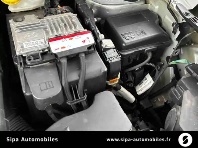 Citroën C4 cactus puretech 110 s&amp;s — photo 26