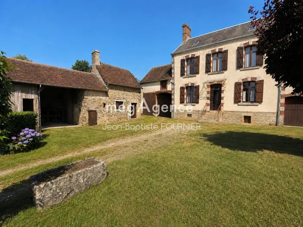 Maison de Maître avec dépendances - Terrain de plus de 4 400 m²