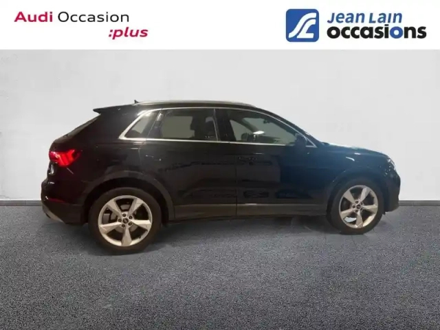Audi Q3 35 tfsi 150 ch s tronic 7 — photo 4