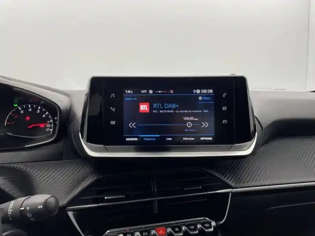 Peugeot 208 puretech 100 s&amp;s bvm6 — photo 20