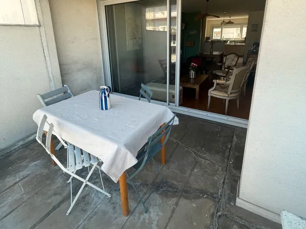 RARE - T3 rénové 76 m² avec terrasse de 11 m² - Tours Centre / Rabelais