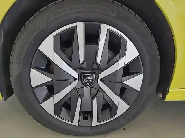 Peugeot 208 puretech 100 s&amp;s bvm6 — photo 69