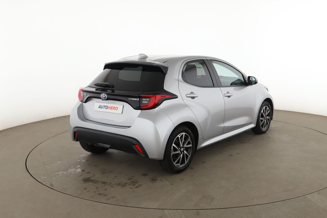 Toyota Yaris 1.5 Hybrid Design — photo 5