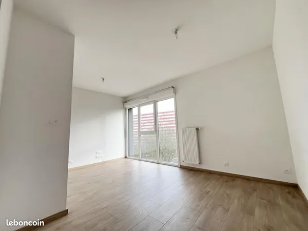 Studio 1 pièce 24 m²