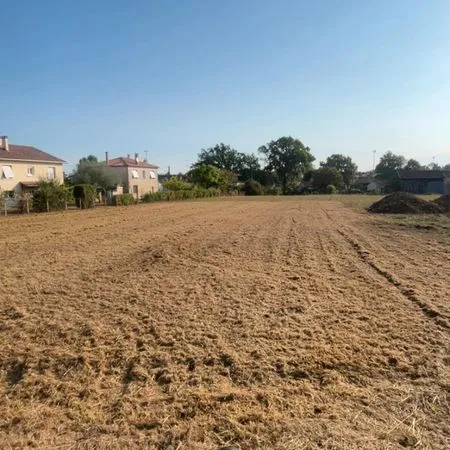 Terrain constructible fe 1201m2 Villereal
