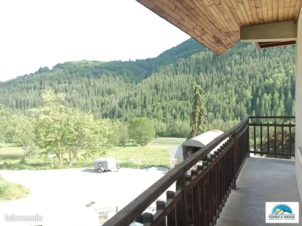 Appartement 7 pièces 90 m²