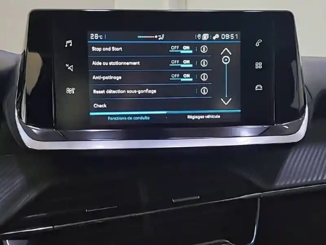 Peugeot 208 puretech 100 s&amp;s bvm6 — photo 24