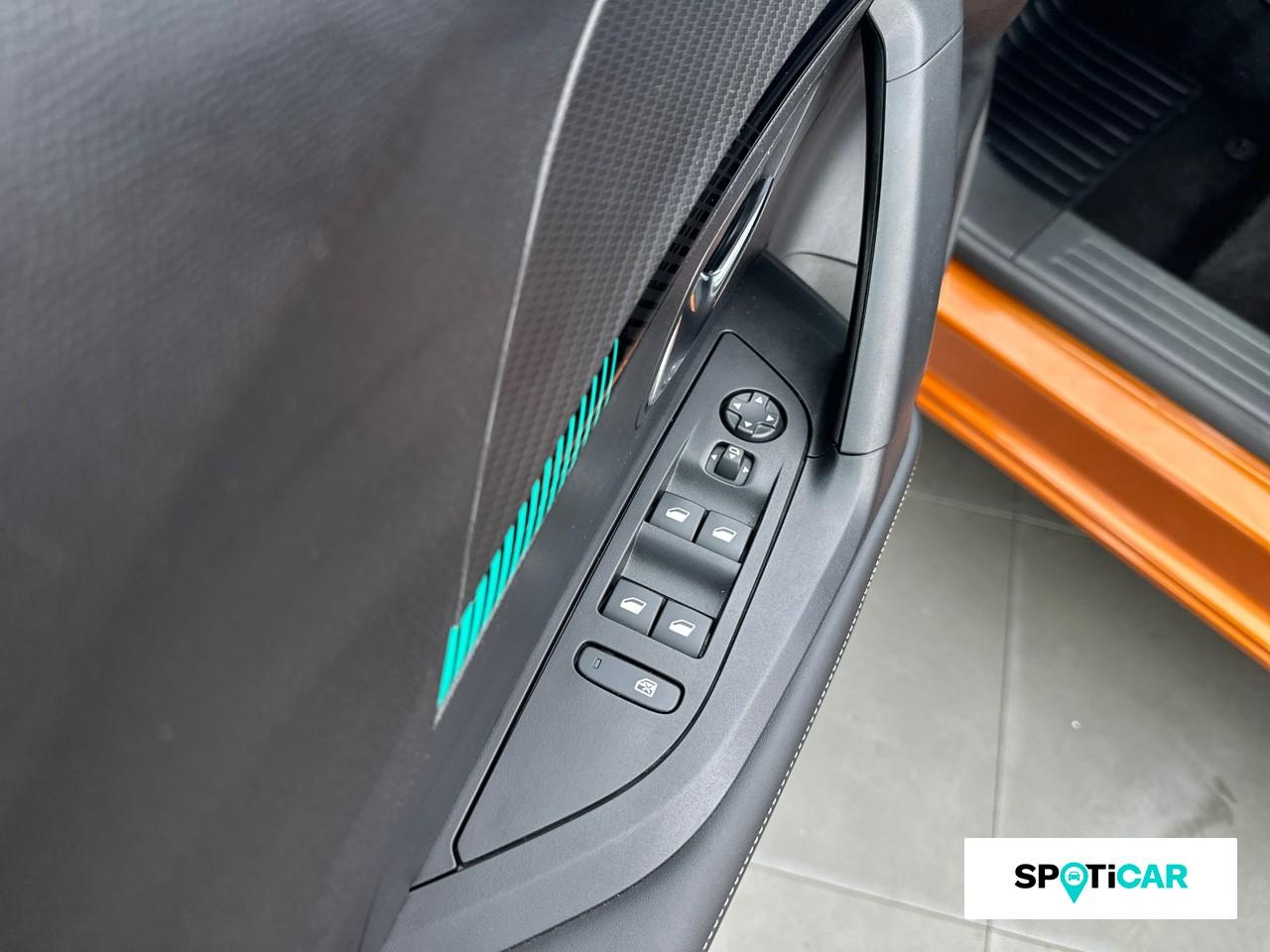 Peugeot 2008 e-2008 136ch allure — photo 19
