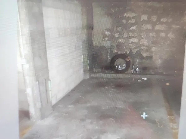 Loue parking 12m²