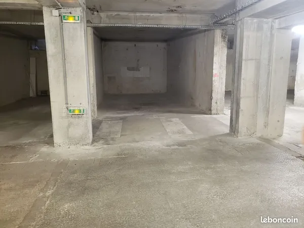 A louer parking en sous-sol à Blois quartier du Foix