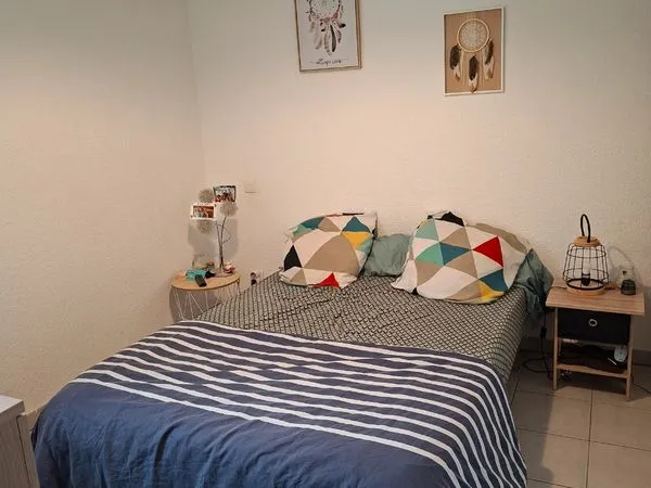 Appartement avec balcon et parking (Lun-Ven)
