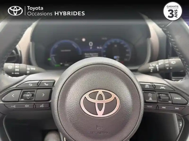 Toyota Yaris cross 130h collection mc24 — photo 13