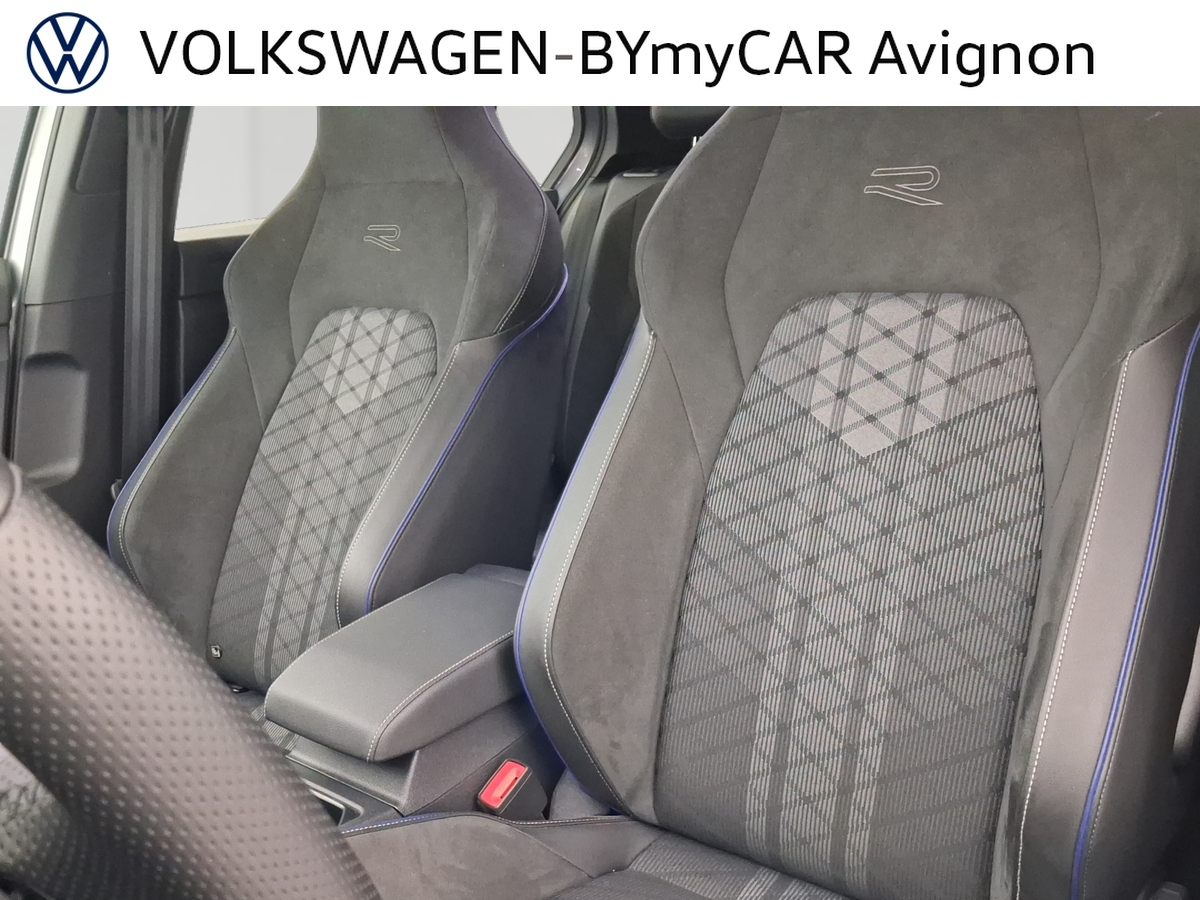 Volkswagen Golf 1.5 eTSI EVO2 116 DSG7 — photo 34