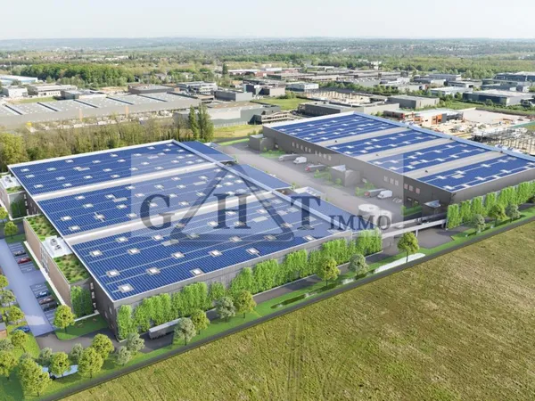 ENTREPÔT DE 5077 M² À LOUER À CROISSY-BEAUBOURG